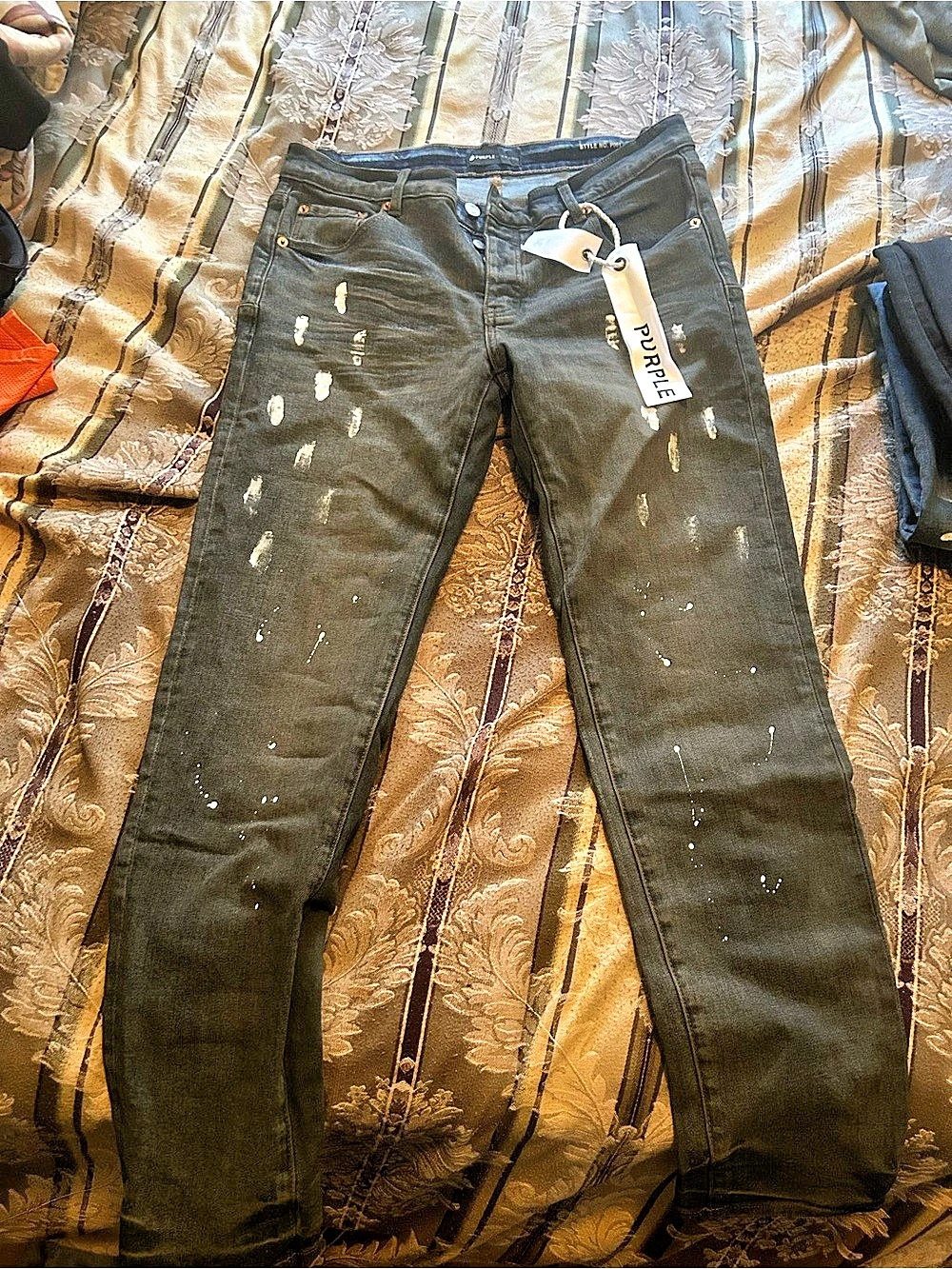 Purple Distressed Skinny Jeans in Black Waist 34 NWT